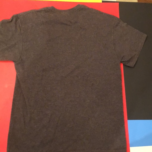 Muhammad Ali T-shirt Grey with Bold Red Gloves - Picture 4 of 4